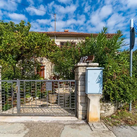 2 Bedroom In * Umag