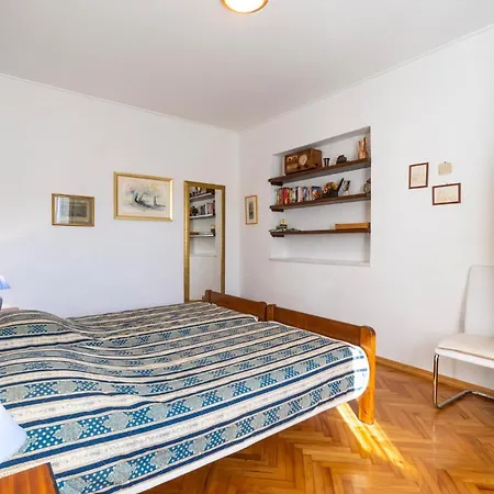 Apartamento Beautiful In With Wifi